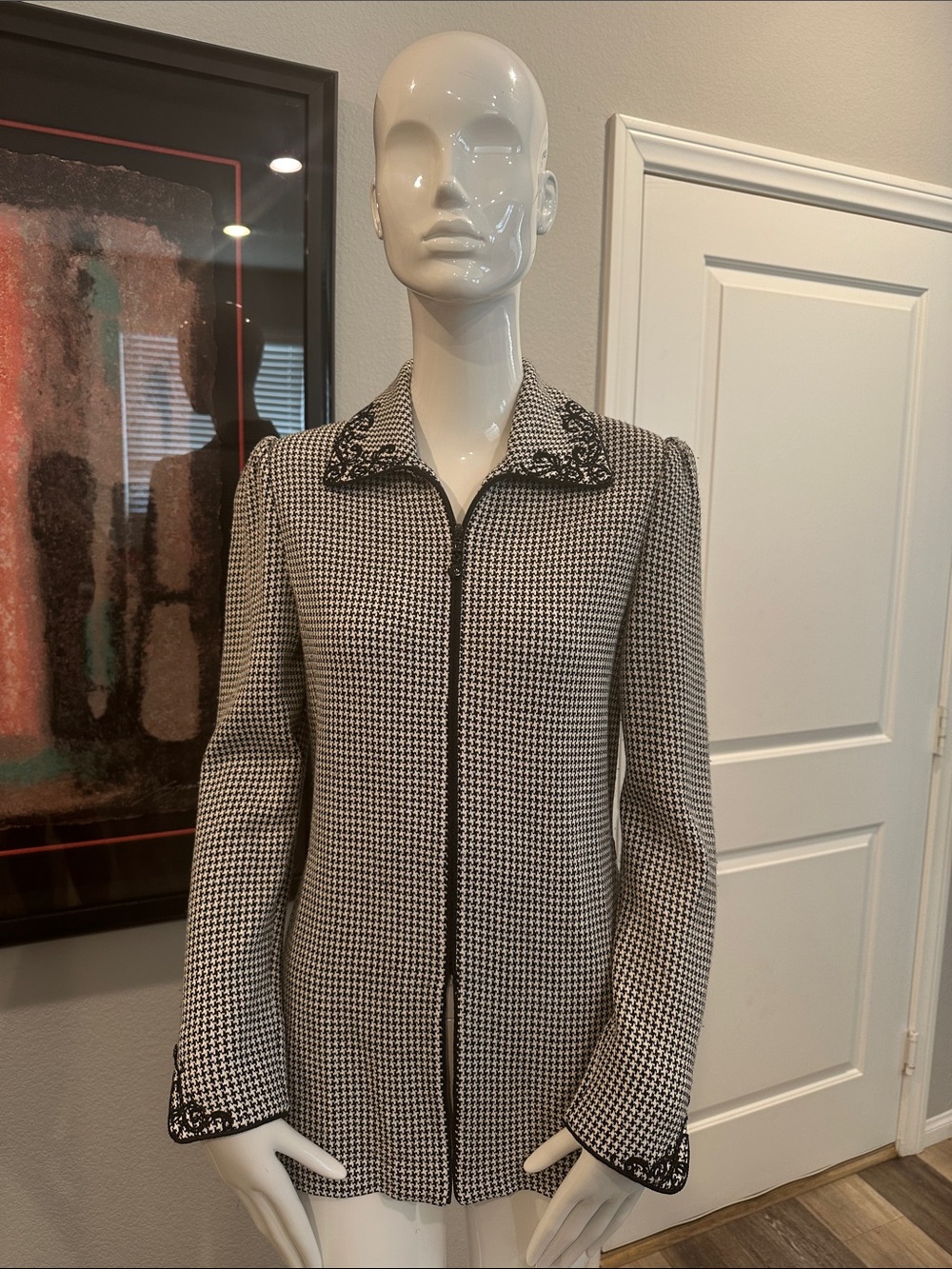 St. John Collection Black & White Houndstooth Zip Jacket